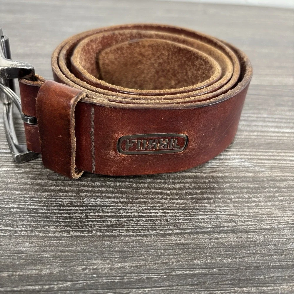 Fossil Mens size 38 Brown Genuine Leather Belt Nickel Buckle 1.5